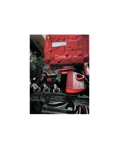 Pex crimping machine